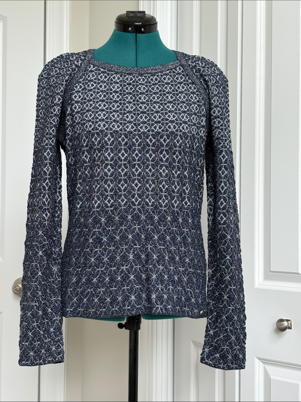 CHANEL Navy and White Long-Sleeve Knit Top - Cruise 2015